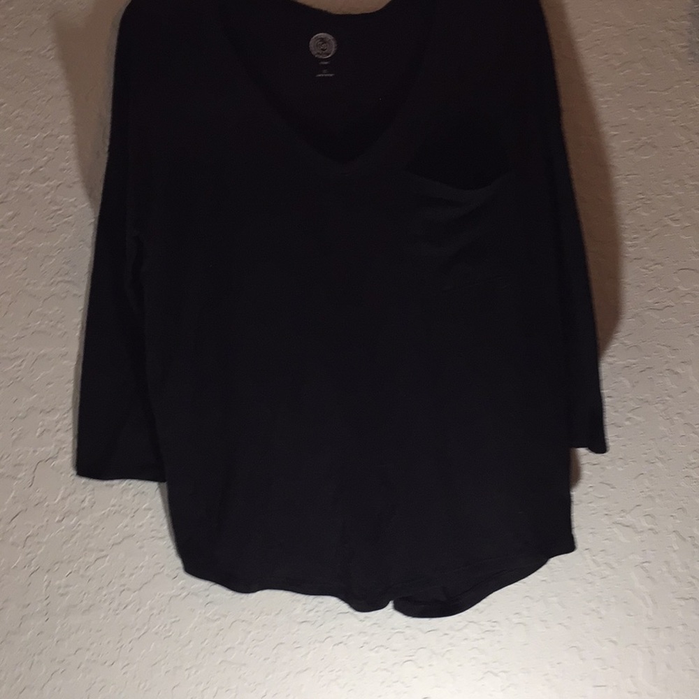 Black long sleeve shirt